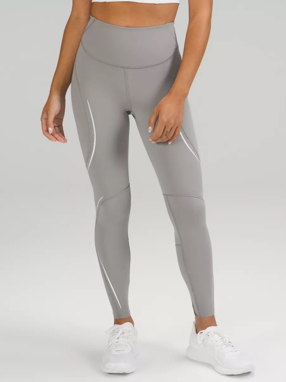 Lululemon Base Pace High-Rise Reflective Tight 25"
Gull Grey Size 6